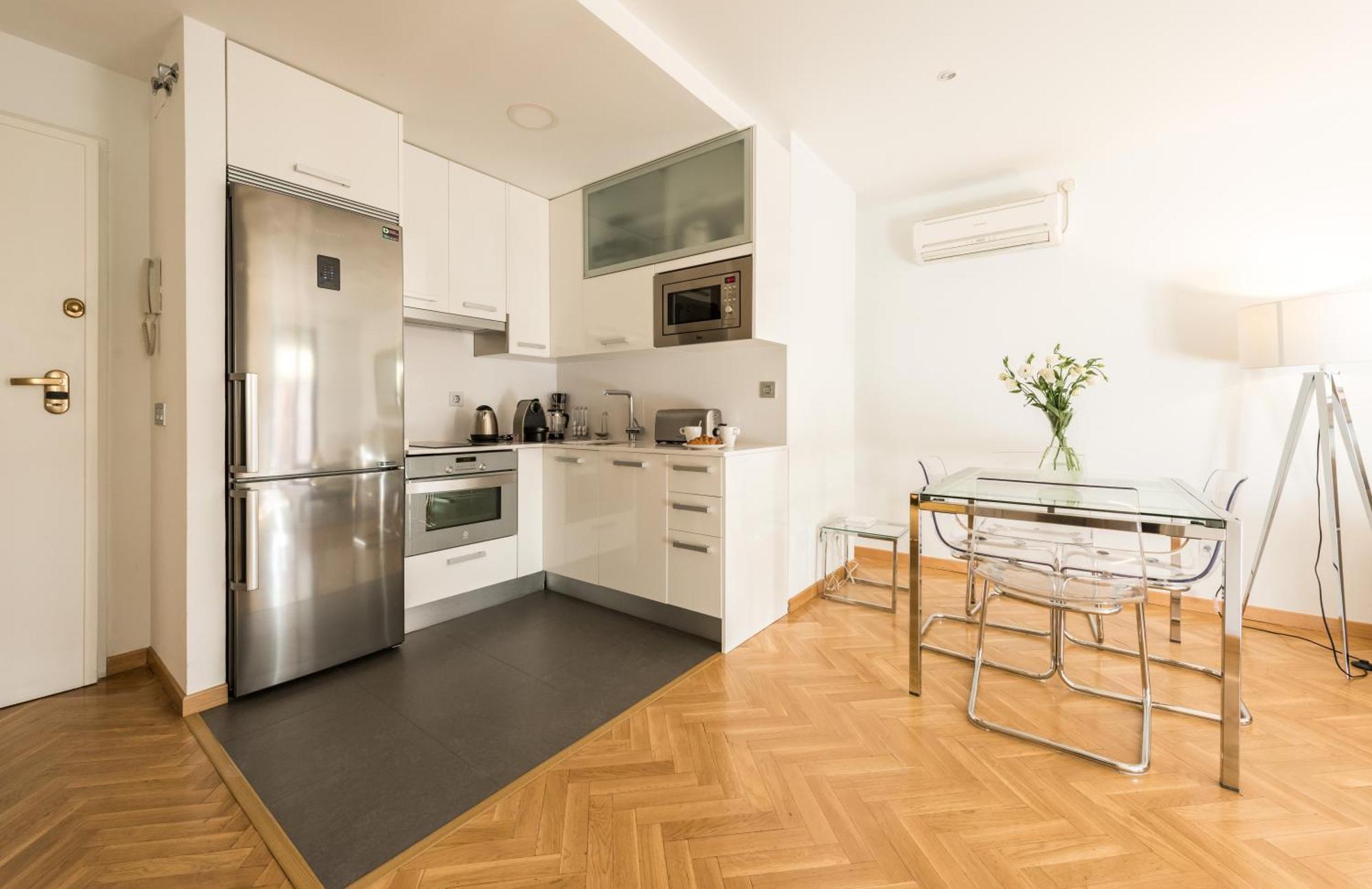 Downtown Urban Apartman Madrid Kültér fotó